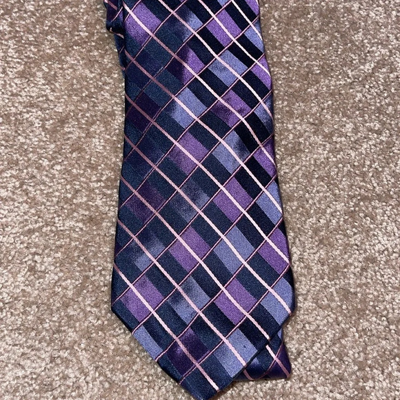 TED BAKER necktie 100% imported silk. FF - Picture 1 of 4